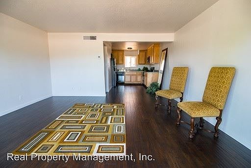 5th image of 2805 Pioneer Dr APT 15