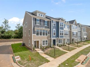 14 Bracewell Ln, Yorktown, VA