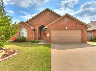 108 Springcreek Dr, Oklahoma City, OK 73170