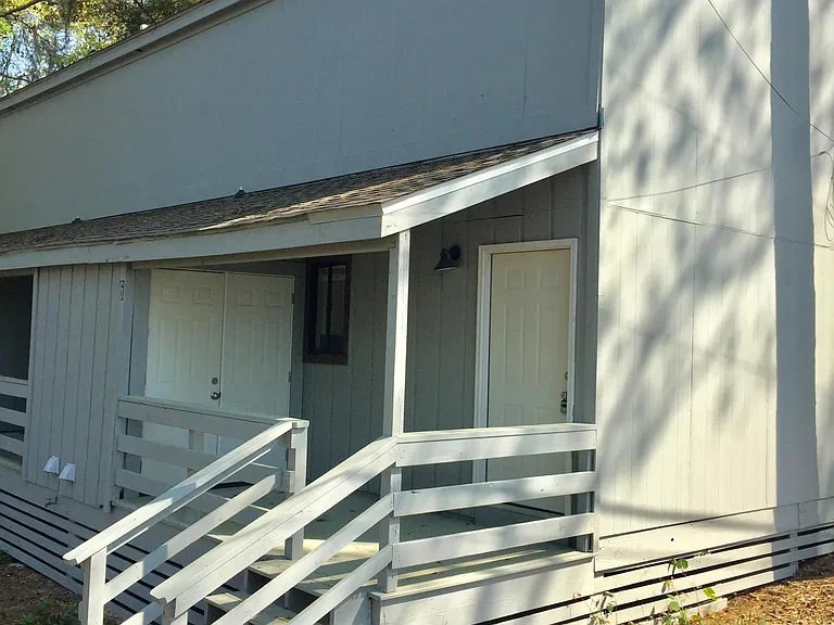 1005 Sharer Ct #6 — Photo 1