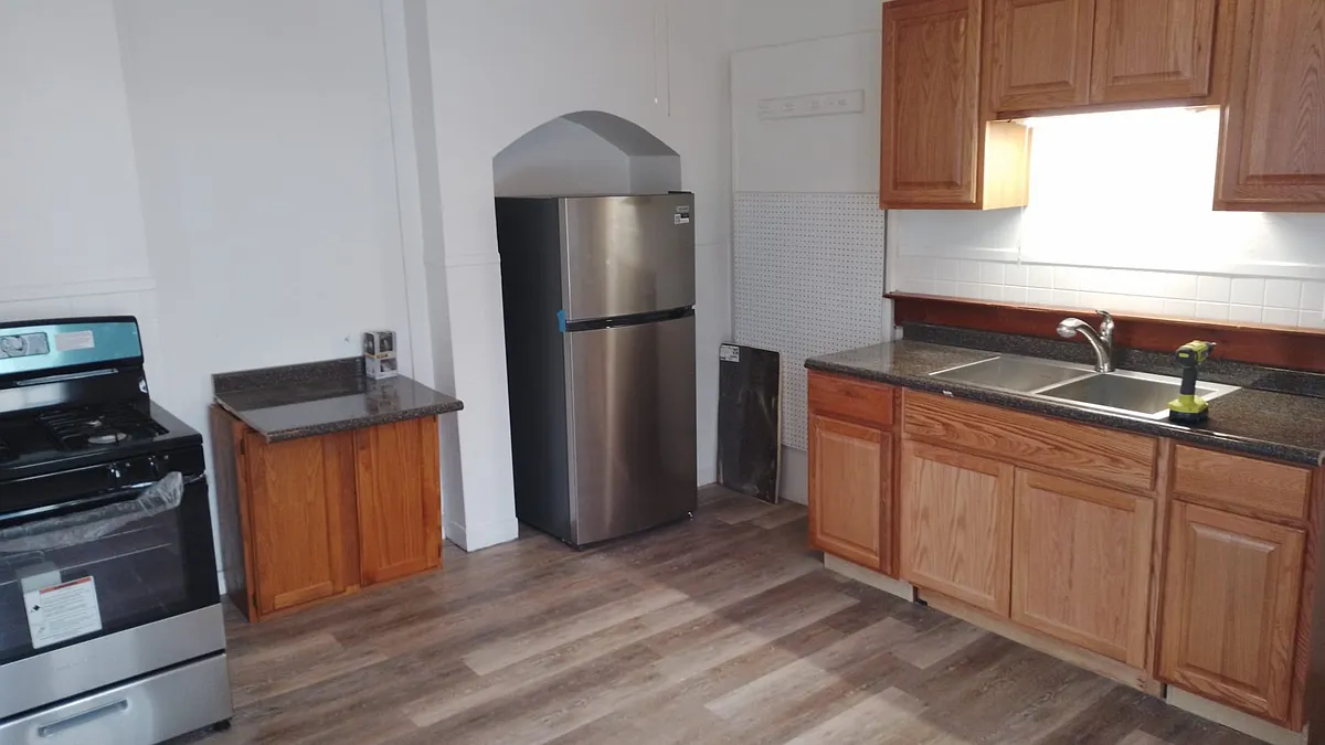 Building Photo - 53 Saratoga Ave #3