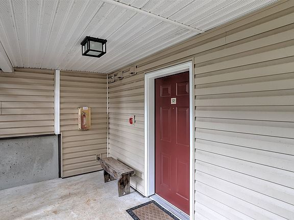 4th image of 5000 NW Village Park Drive #D121