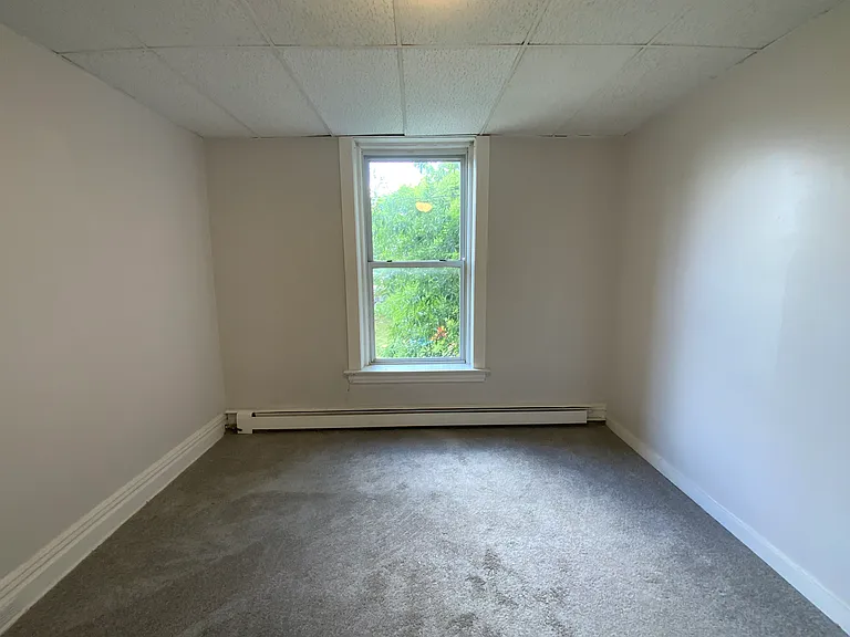 1728 W 1st St — Photo 5