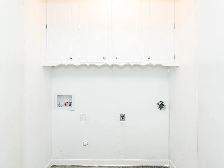 812 Stratford Dr — Photo 21