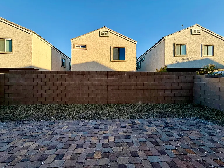 1141 Bobby Basin Ave — Photo 7