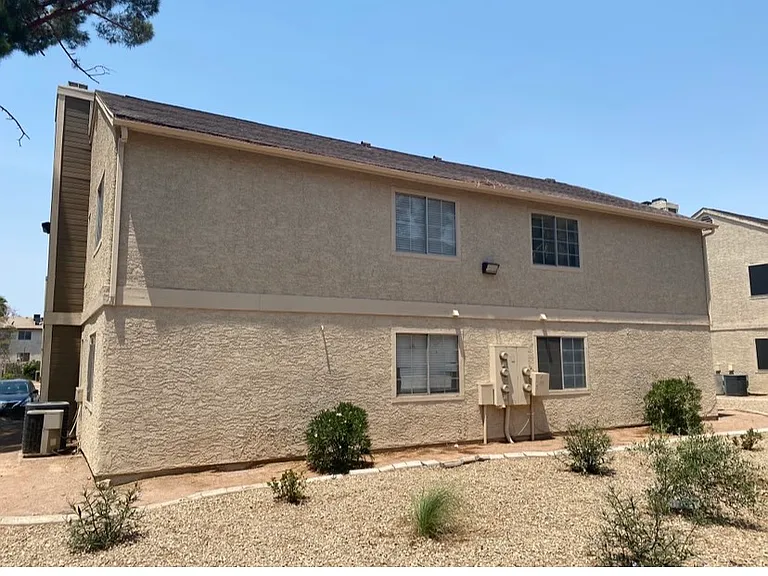 2756 Jennydiane Dr #D — Photo 10
