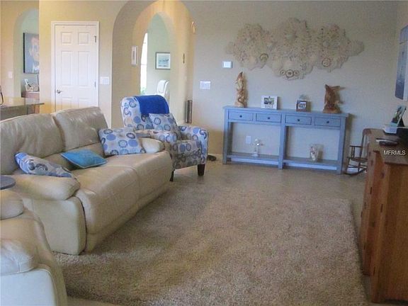 5th image of 172 Pesaro Dr