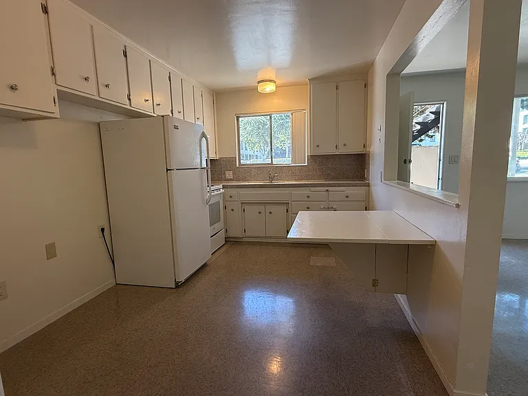 1107 E Foothill Blvd #A — Photo 5
