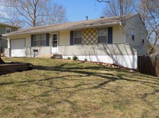 19006 E Ponca Dr, Independence, MO 64056