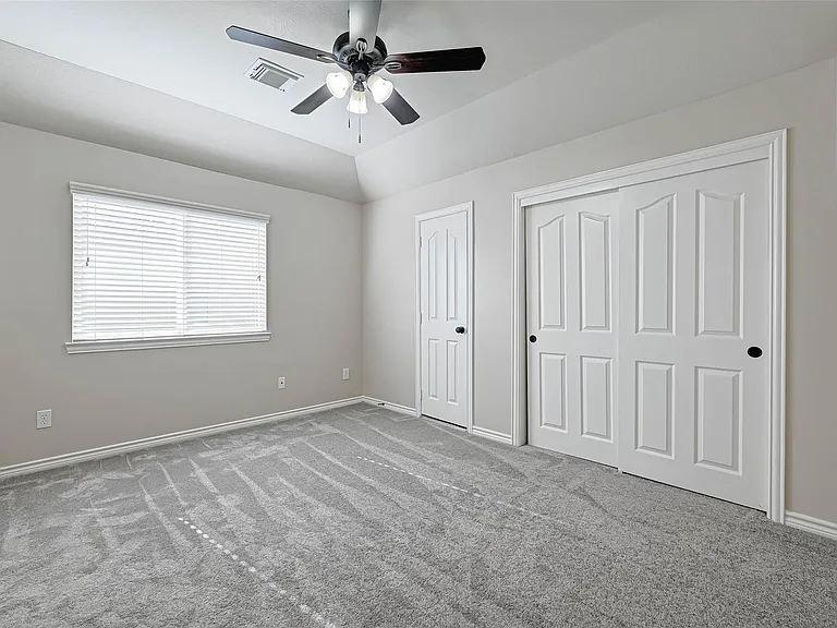 4603 Camden Brook Ln — Photo 32