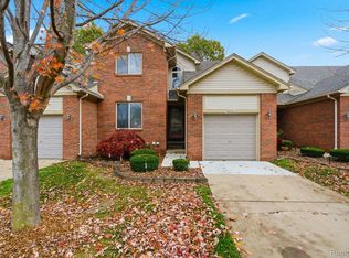 46856 Jewel Dr, Macomb, MI 48044