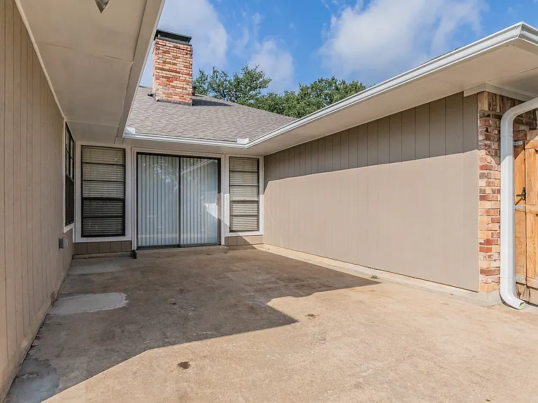 3008 Apple Valley Dr — Photo 52