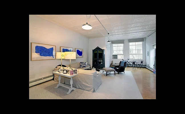 Rented by Douglas Elliman | media 22