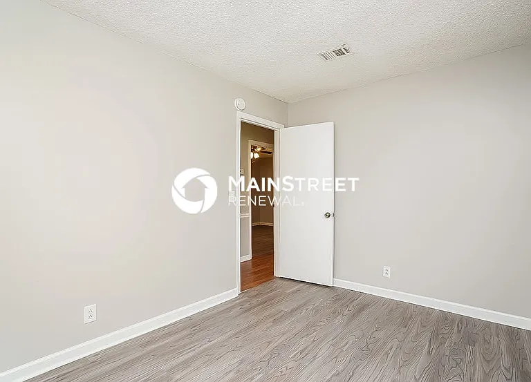 4336 Central Valley Dr — Photo 9