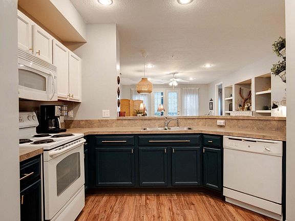 5th image of 6076 Sowerby Ln