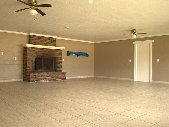 2nd image of 223 Northwood Dr NW