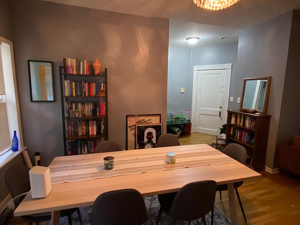 1st image of 1222 W Leland Ave APT 1