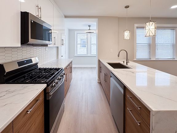 5th image of 5120 N Laramie Ave #1