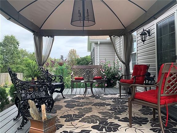 5th image of 725 Muirfield Dr