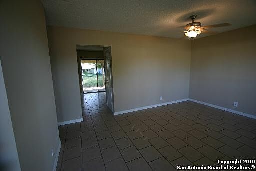 4th image of 1542 W ANSLEY ST
