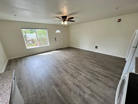 5th image of 2083 SE Courtney Ave #2077