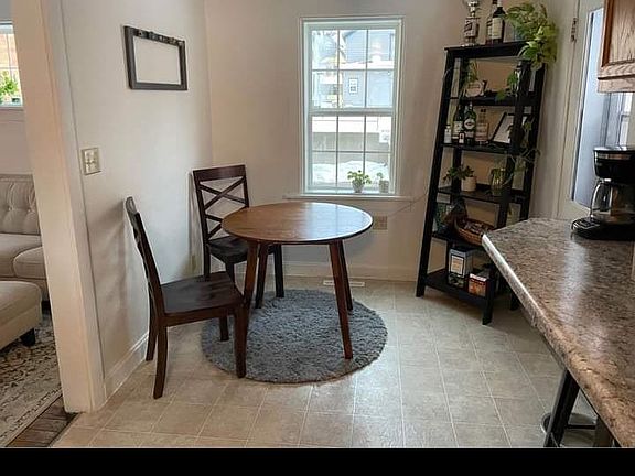 5th image of 517 1/2 W Doty St