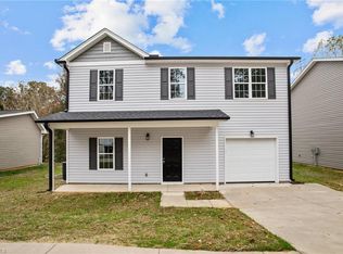 3372 Tinley Park Dr, Winston Salem, NC 27107