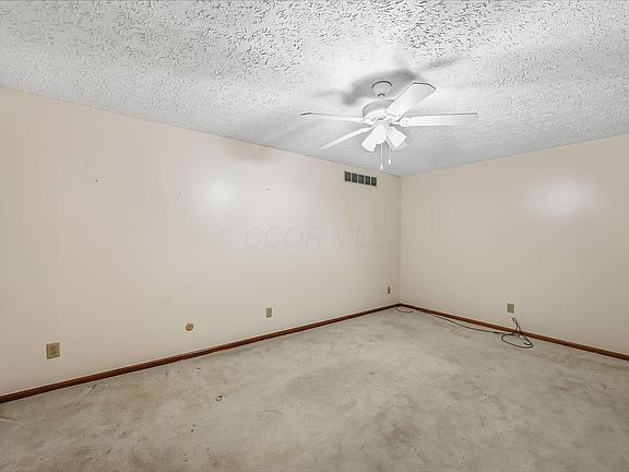 5th image of 520 Chipmunk Ln