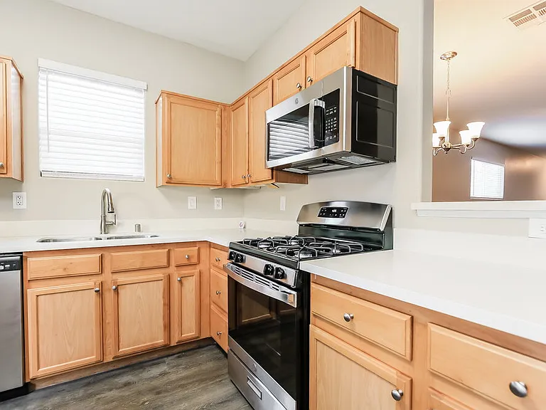 9878 Mackovski Ct — Photo 10
