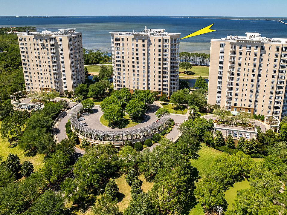 1st image of 404 Kelly Plantation Dr #Penthouse 7