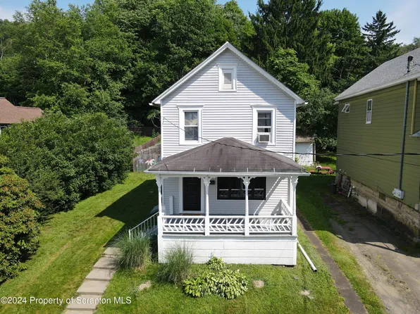 21 Ontario St, Simpson, PA 18407