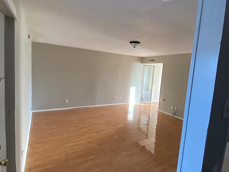 125 Yorkshire Dr — Photo 10