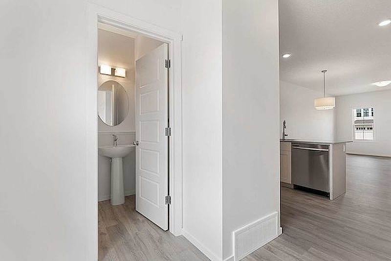 Edmonton Apartment for rent - 3 Bedrooms — photo 9