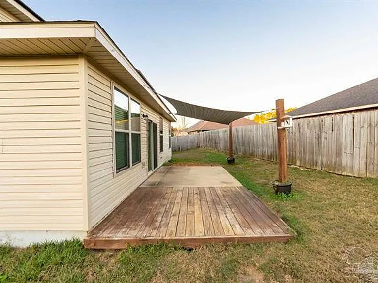 1060 Bretts Way — Photo 20