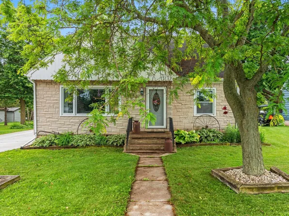 533 Madison St, Reedsville, WI 54230