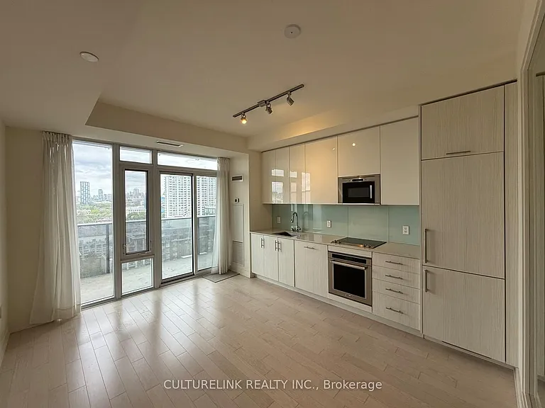 330 Richmond St W #1607 — Photo 1