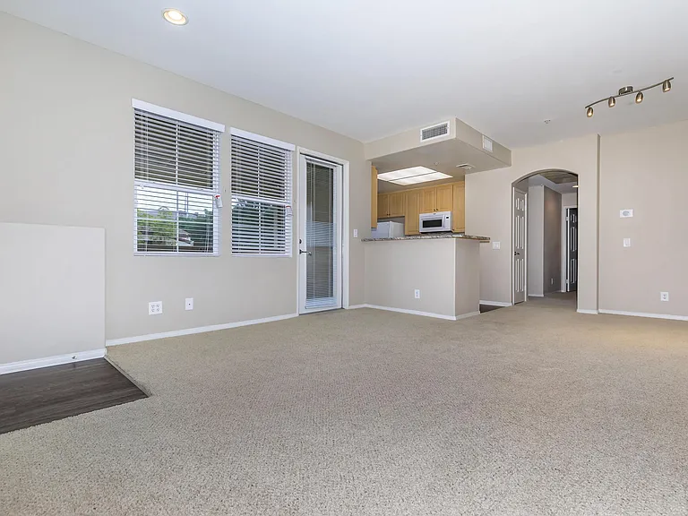 Laurel Glen Apartment Homes — Photo 23