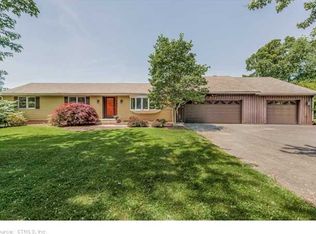 194 Carriage Dr, South Windsor, CT 06074