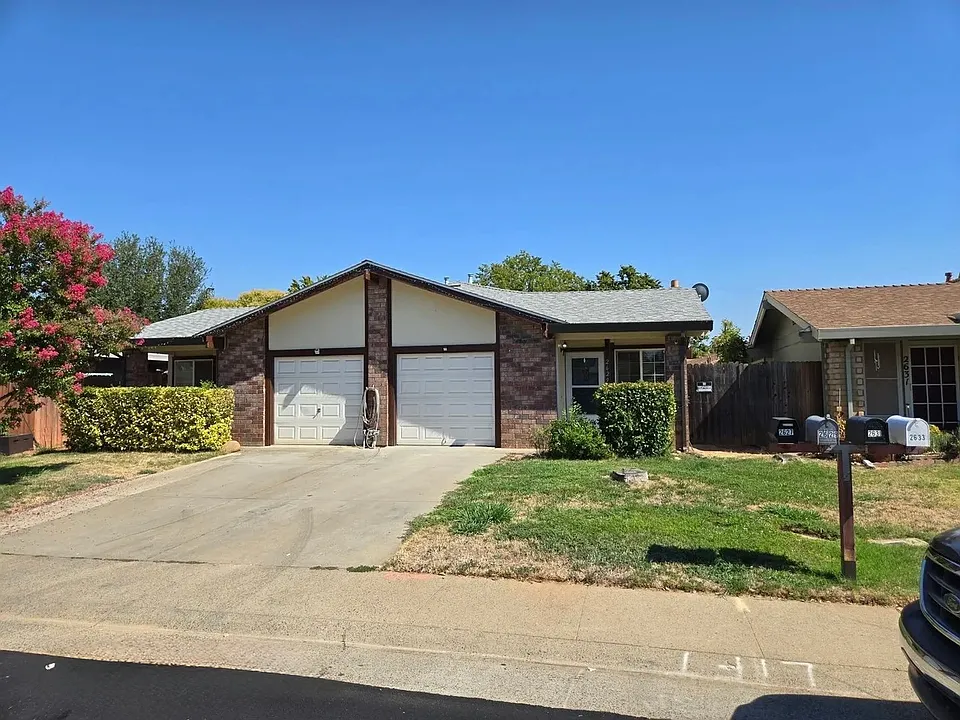 2629 Los Nogales Way
