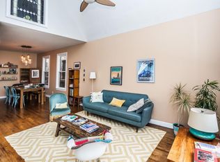 828 W Buckingham Pl #1018, Chicago, IL 60657