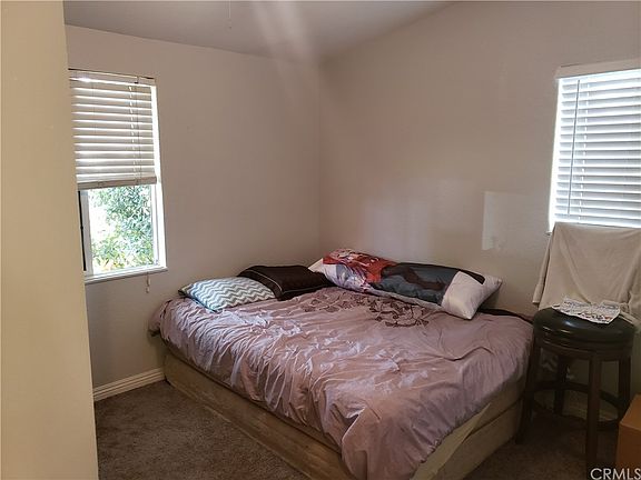 5th image of 913 Alta Loma Dr