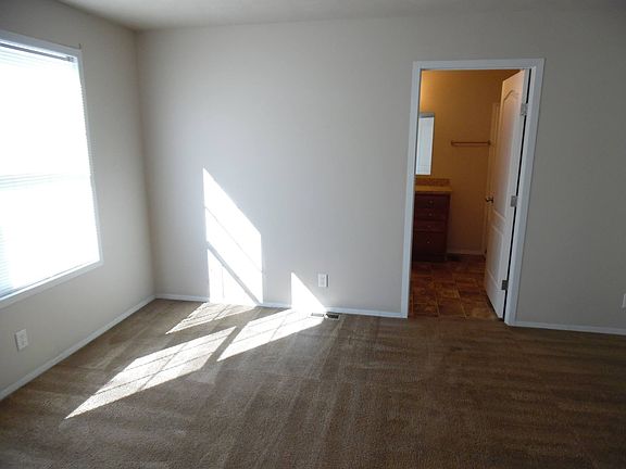 4th image of 41021 Old Michigan Ave #A013