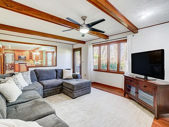 4th image of 6943 Betsey Pl