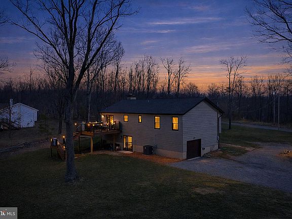 3rd image of 80 Scotsmans Glen Rd