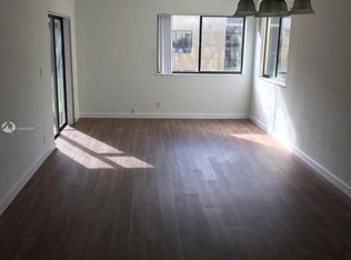 163 Lakeview Dr APT 102, Fort Lauderdale, FL 33326