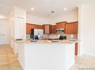 20679 NE 10th Path, Miami, FL 33179