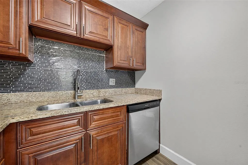 1 bed, 1.0 bath, 636 sqft, $1,500 — Photo 4