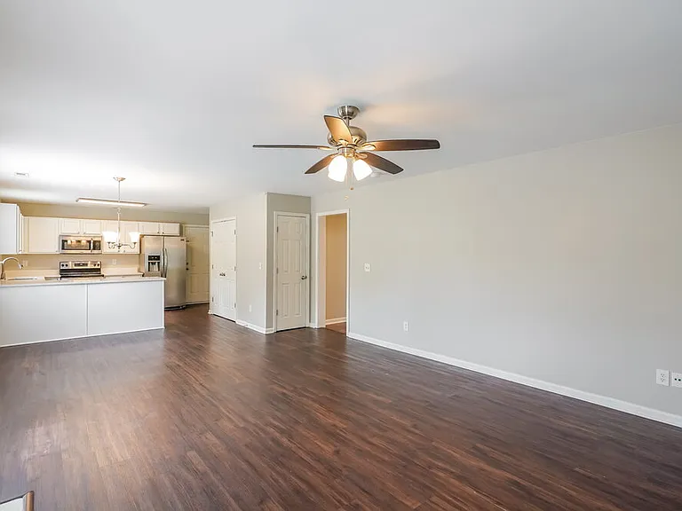 1514 Winter Ct — Photo 6