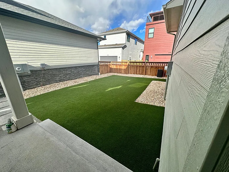 21221 E 60th Ave — Photo 6