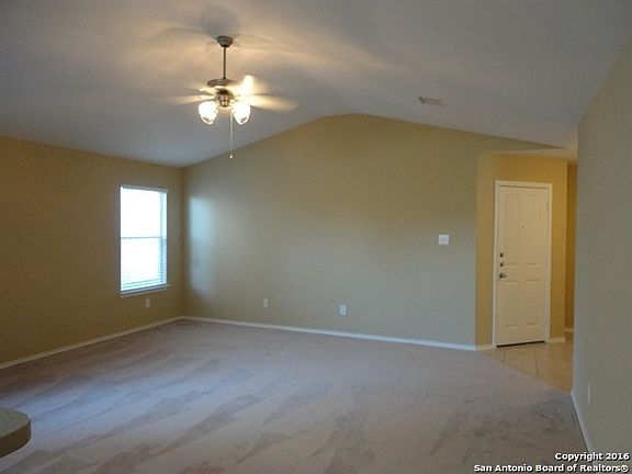 2nd image of 1014 Magnolia Fld